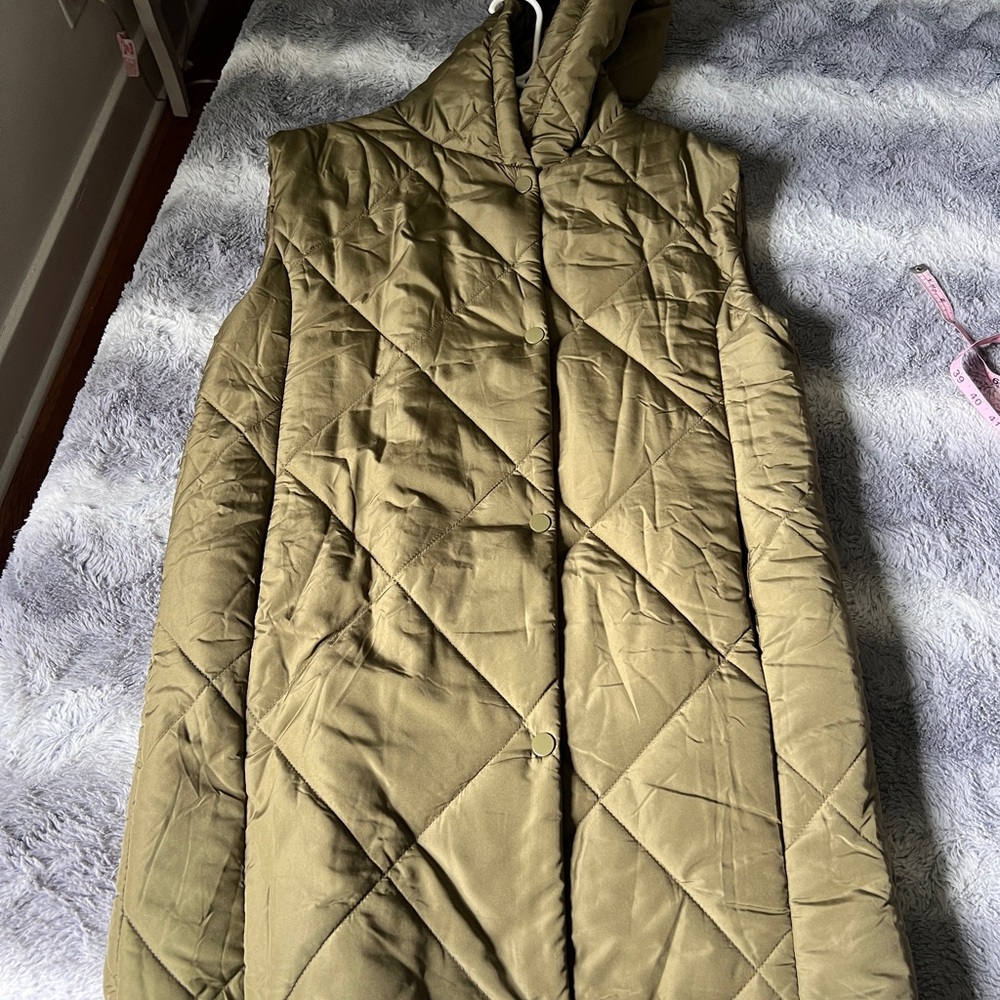 Staccato Olive Quilted Hooded Vest